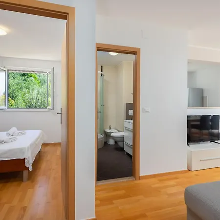 Dario - Sea View Apartment Makarska